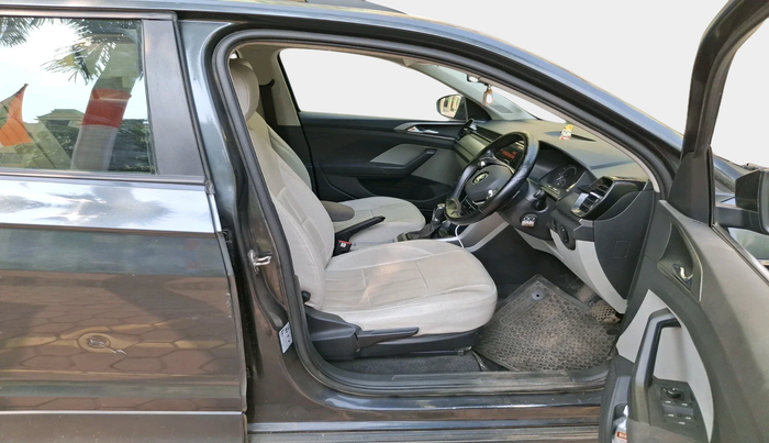 2022 Skoda KUSHAQ AMBITION 1.0L TSI AT, Petrol, Automatic, 72,197 km, interior