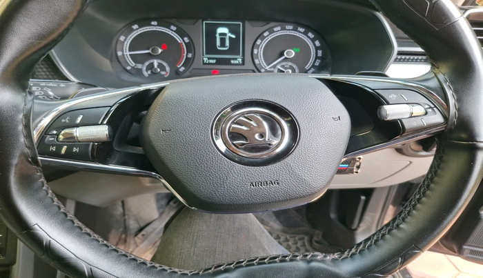 2022 Skoda KUSHAQ AMBITION 1.0L TSI AT, Petrol, Automatic, 72,197 km, interior