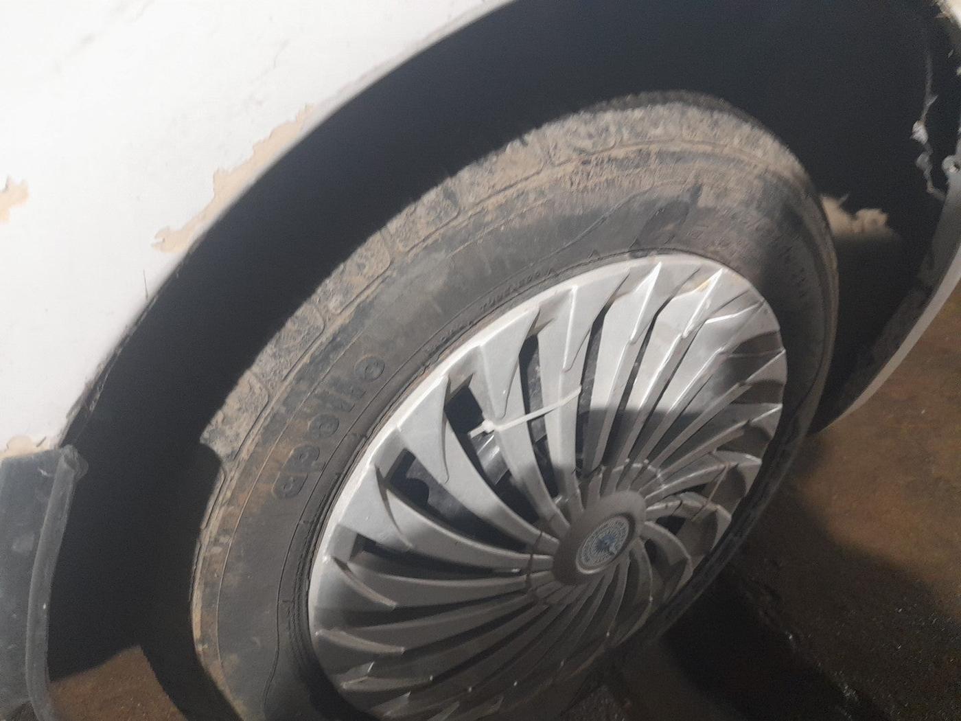 2010 Tata Indica Vista TERRA TDI, Diesel, Manual, 74,359 km, tyre