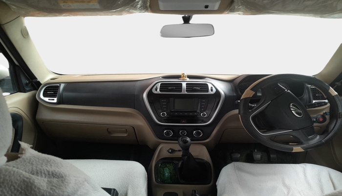 2022 Mahindra BOLERO NEO N 8, Diesel, Manual, 52,740 km, interior