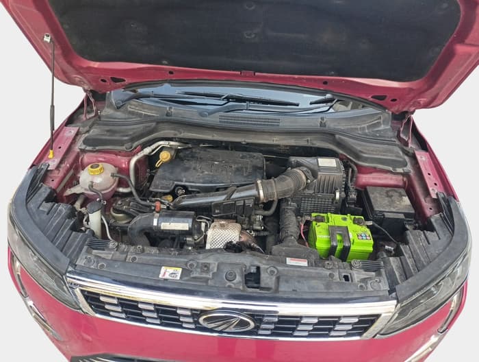 2021 Mahindra XUV300 W8 (O) 1.2 PETROL, Petrol, Manual, 60,941 km, exterior