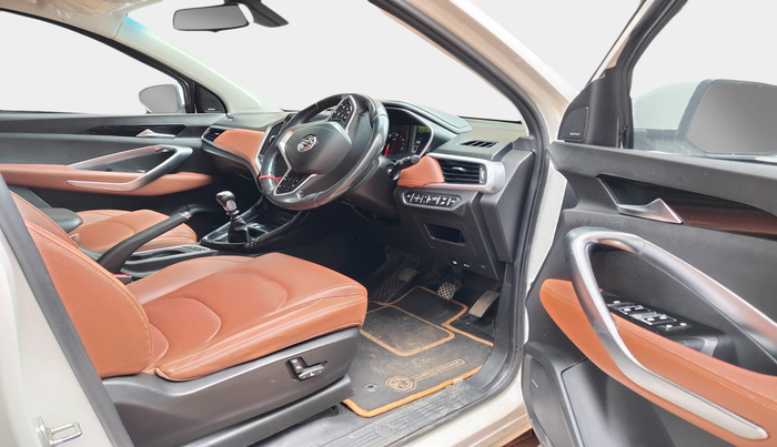 2020 MG HECTOR PLUS SHARP 2.0 DIESEL TURBO MT 6-STR, Diesel, Manual, 63,690 km, interior
