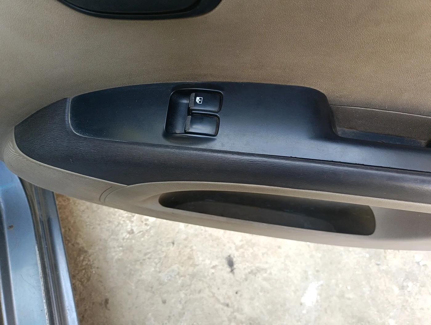 2011 Hyundai i10 ERA 1.1, Petrol, Manual, 76,400 km, interior