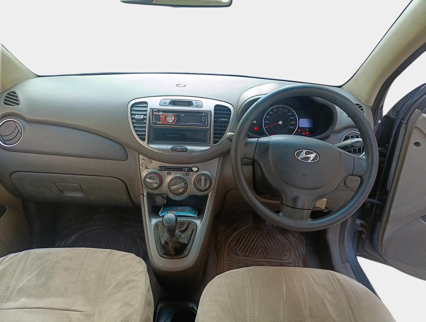 2011 Hyundai i10 ERA 1.1, Petrol, Manual, 76,400 km, interior