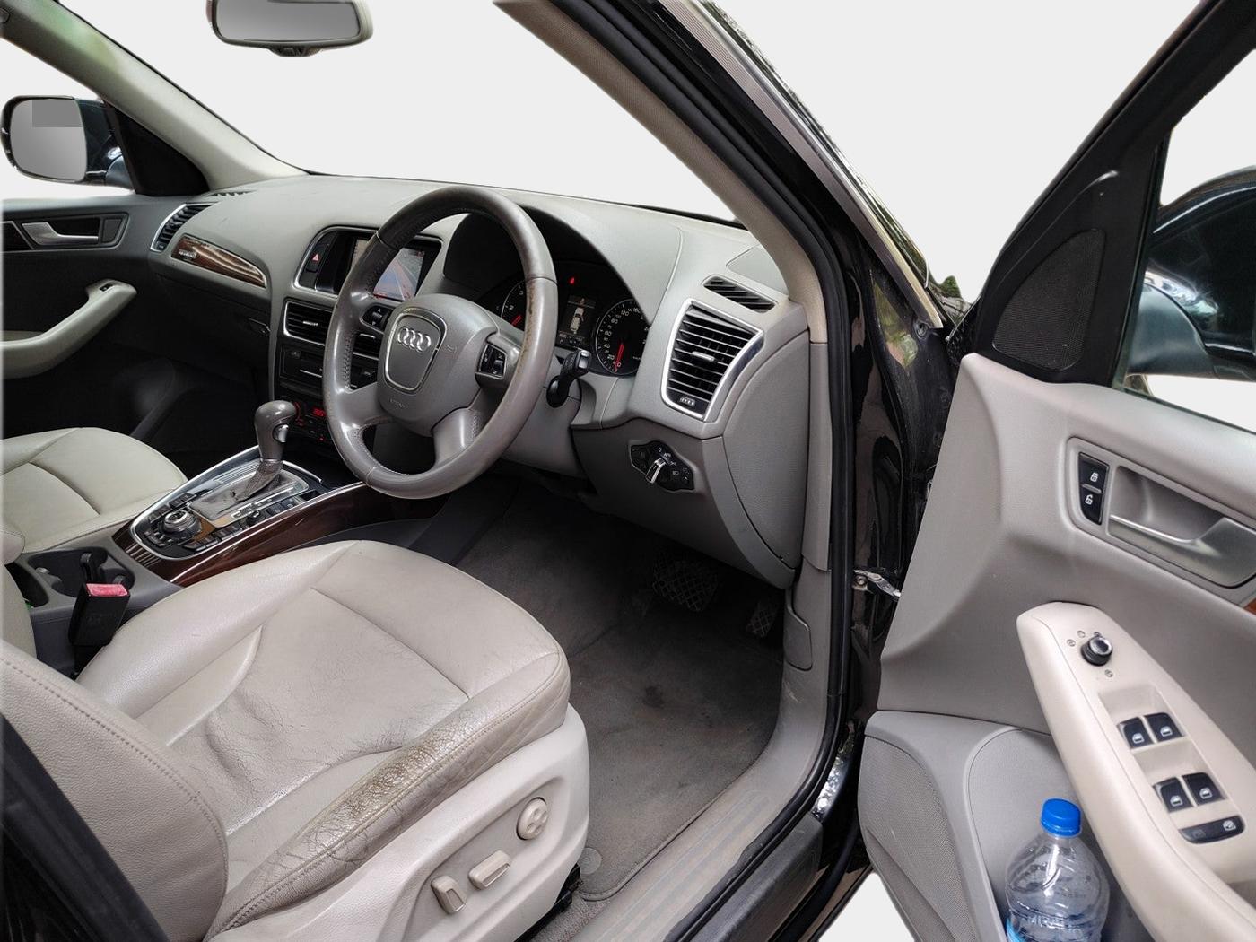 2012 Audi Q5 2.0 TDI QUATTRO, Diesel, Automatic, 88,397 km, interior