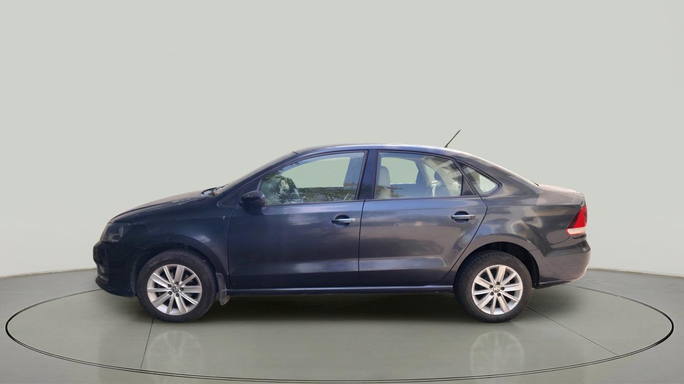 2016 Volkswagen Vento HIGHLINE PETROL AT, Petrol, Automatic, 1,36,370 km, exterior