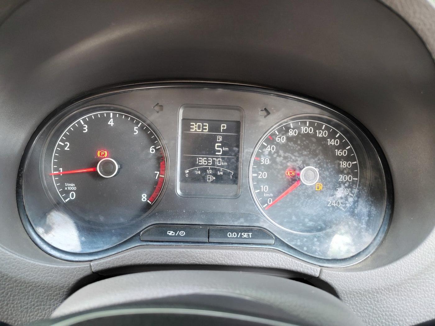 2016 Volkswagen Vento HIGHLINE PETROL AT, Petrol, Automatic, 1,36,370 km, interior