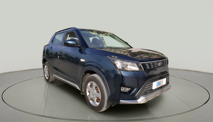 2019 Mahindra XUV300 W6 1.5 DIESEL, Diesel, Manual, 1,44,803 km, exterior