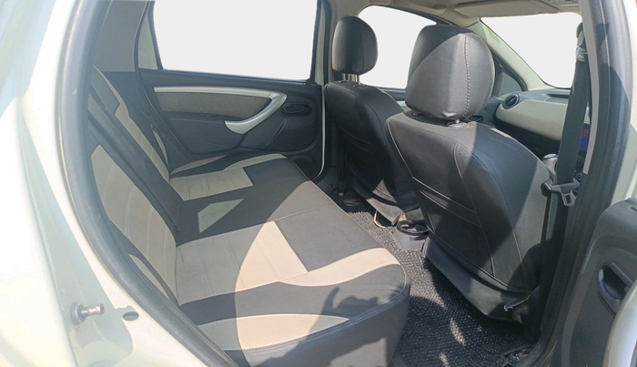 2014 Renault Duster 85 PS RXL DIESEL, Diesel, Manual, 1,16,244 km, interior