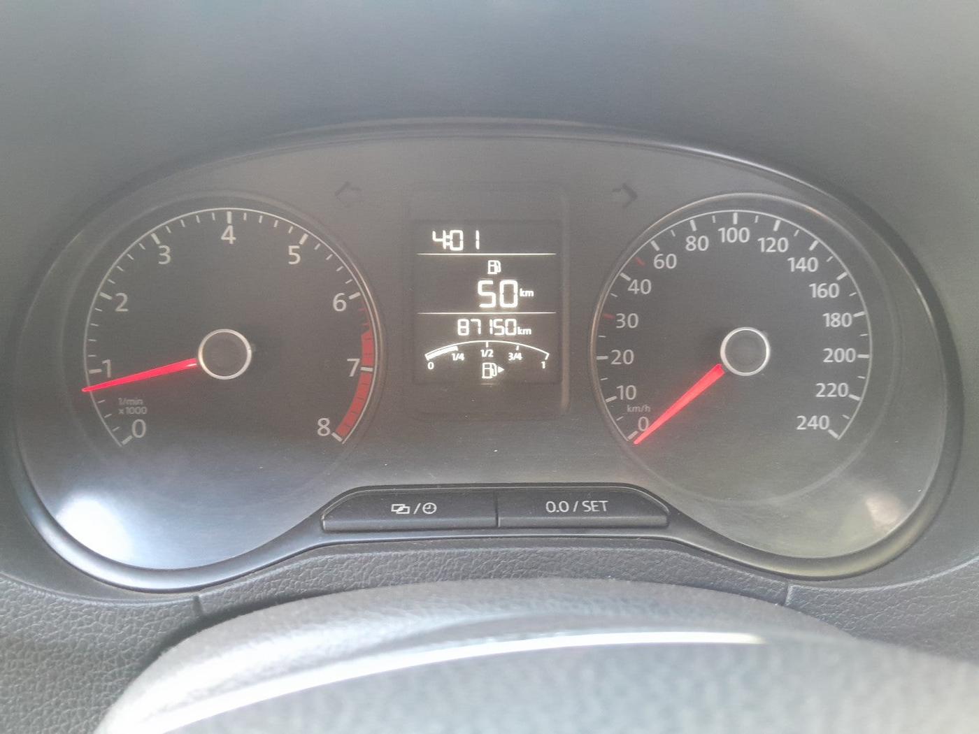 2014 Volkswagen Polo HIGHLINE1.2L, Petrol, Manual, 87,150 km, interior
