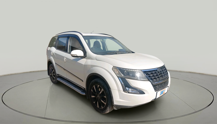2018 Mahindra XUV500 W11, Diesel, Manual, 75,484 km, exterior