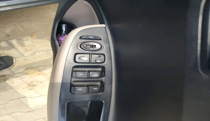 2017 Hyundai Xcent SX 1.2, Petrol, Manual, 48,381 km, interior