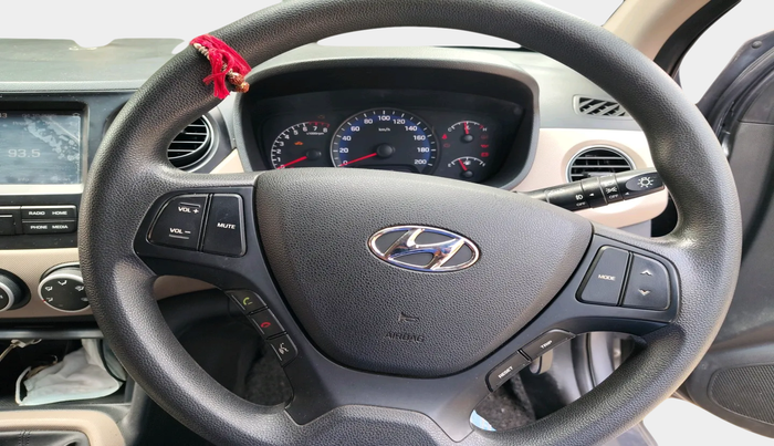2017 Hyundai Xcent SX 1.2, Petrol, Manual, 48,381 km, interior