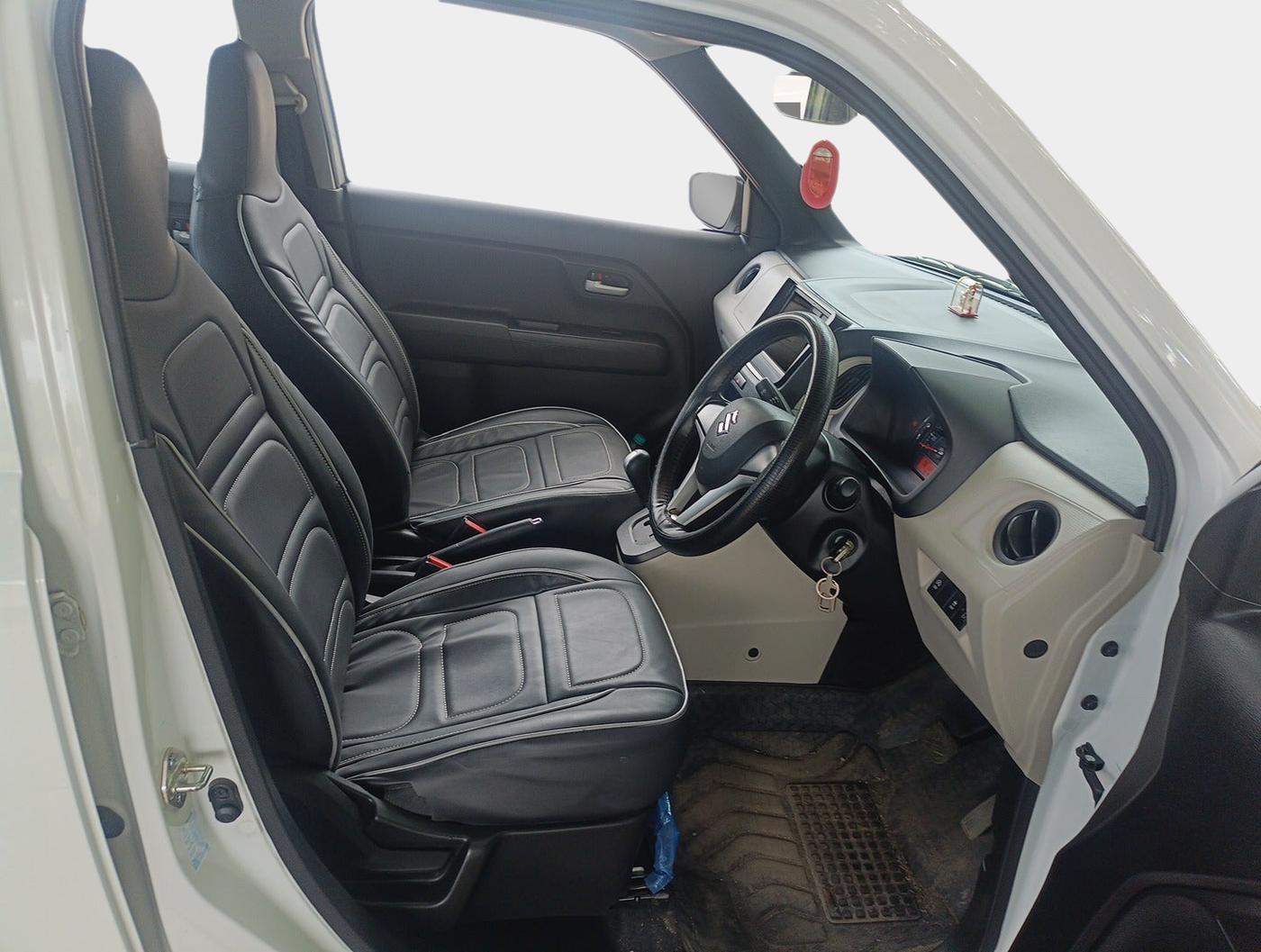 2024 Maruti New Wagon-R VXI 1.0 AMT, Petrol, Automatic, 10,249 km, interior