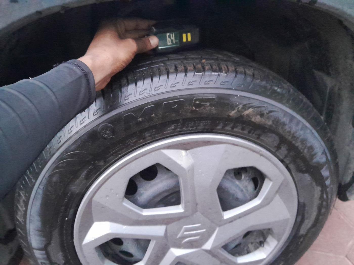 2024 Maruti BREZZA LXI, Petrol, Manual, 20,231 km, tyre