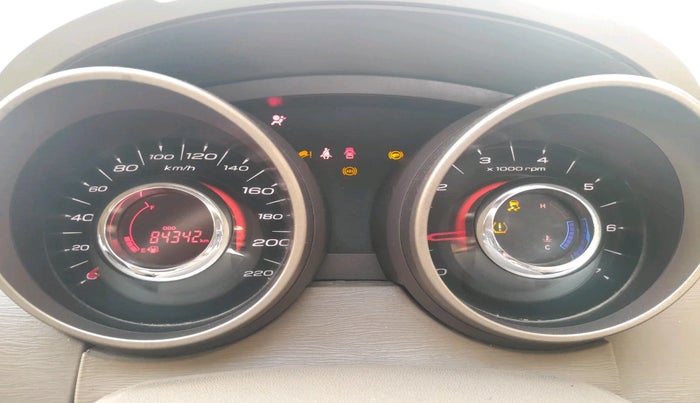 2013 Mahindra XUV500 W8, Diesel, Manual, 84,342 km, interior