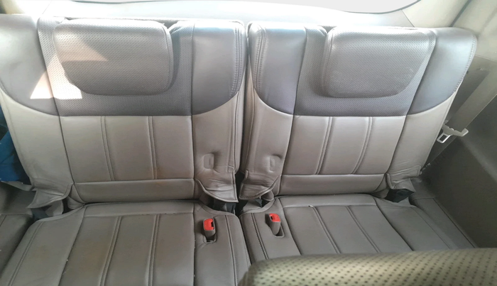 2013 Mahindra XUV500 W8, Diesel, Manual, 84,342 km, interior