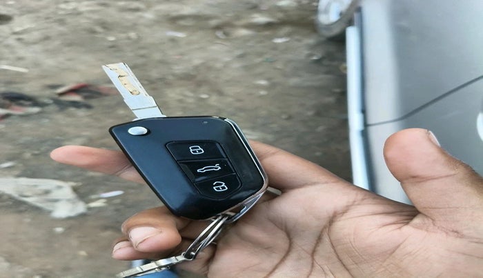 2013 Volkswagen Polo COMFORTLINE 1.2L, Diesel, Manual, 76,584 km, interior