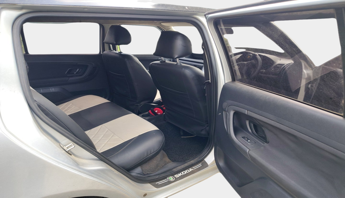 2012 Skoda Fabia ACTIVE PLUS 1.2 TDI CR, Diesel, Manual, 86,485 km, interior