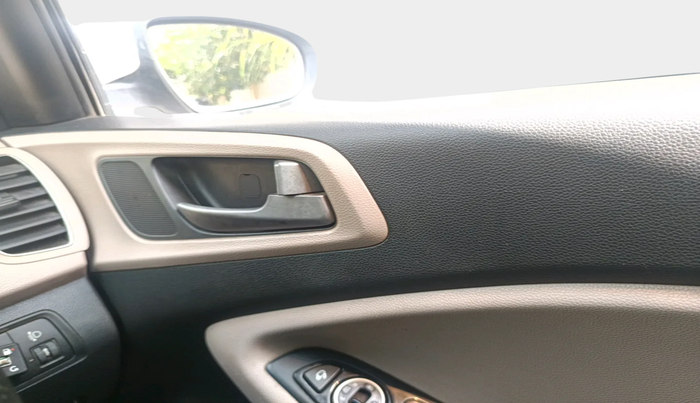 2017 Hyundai Elite i20 SPORTZ 1.2, Petrol, Manual, 87,874 km, interior