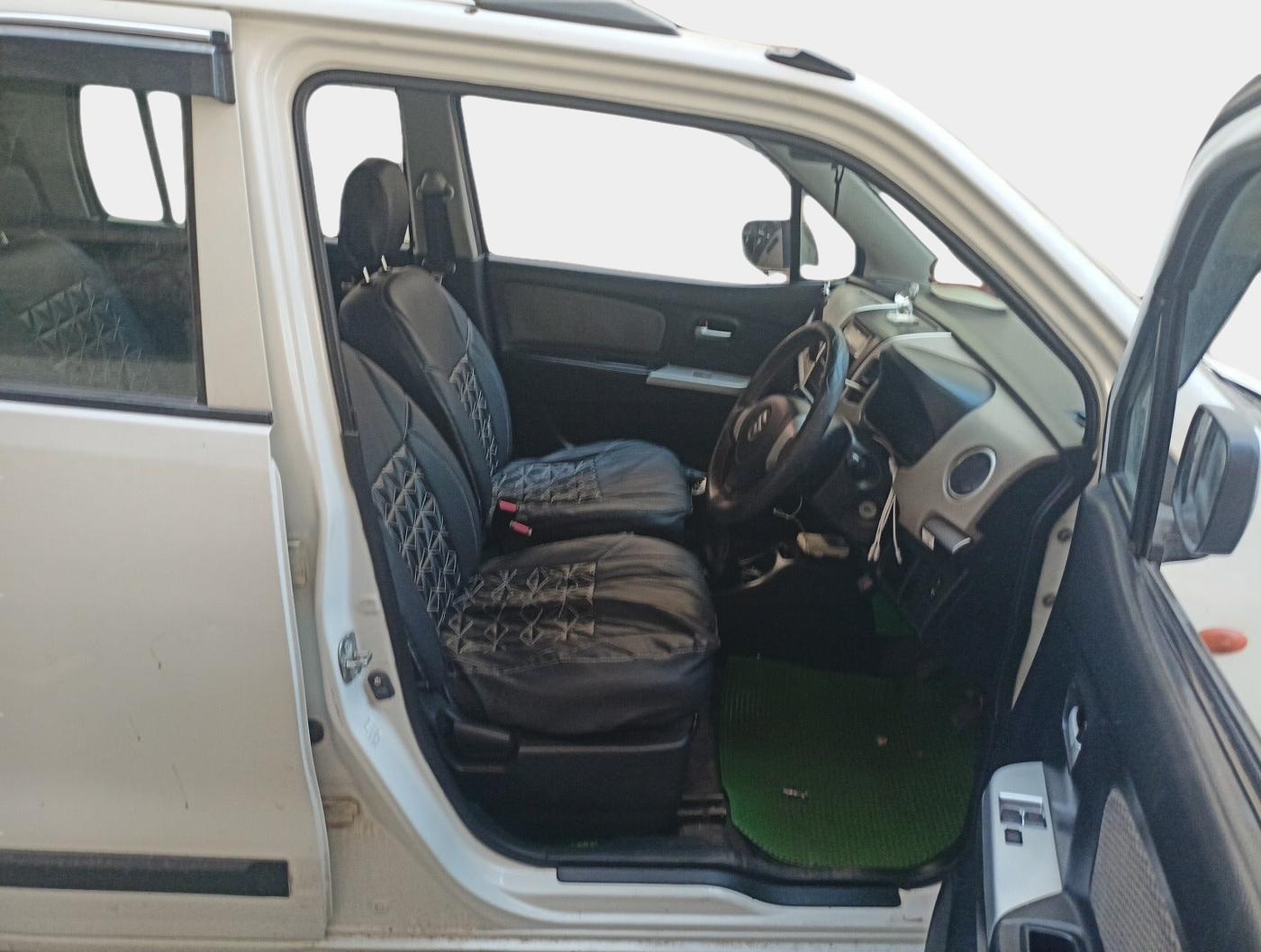 2015 Maruti Wagon R 1.0 LXI, Petrol, Manual, 67,177 km, interior