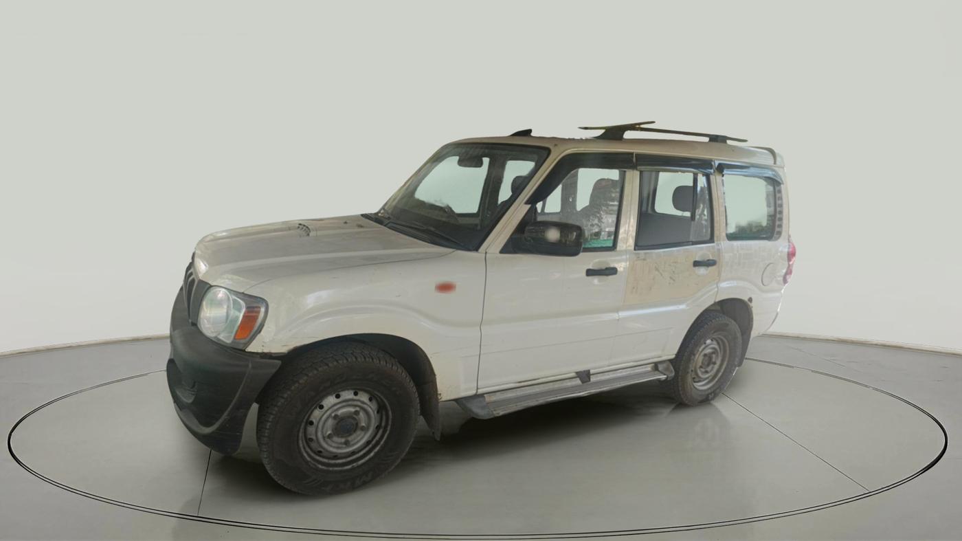 2013 Mahindra Scorpio LX BS-III, Diesel, Manual, 2,39,528 km, exterior