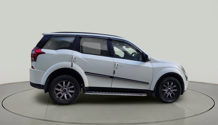 2021 Mahindra XUV500 W9, Diesel, Manual, 27,208 km, exterior