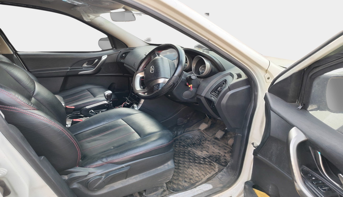 2021 Mahindra XUV500 W9, Diesel, Manual, 27,208 km, interior