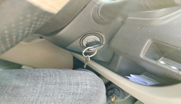 2016 Datsun Go T, Petrol, Manual, 47,047 km, interior