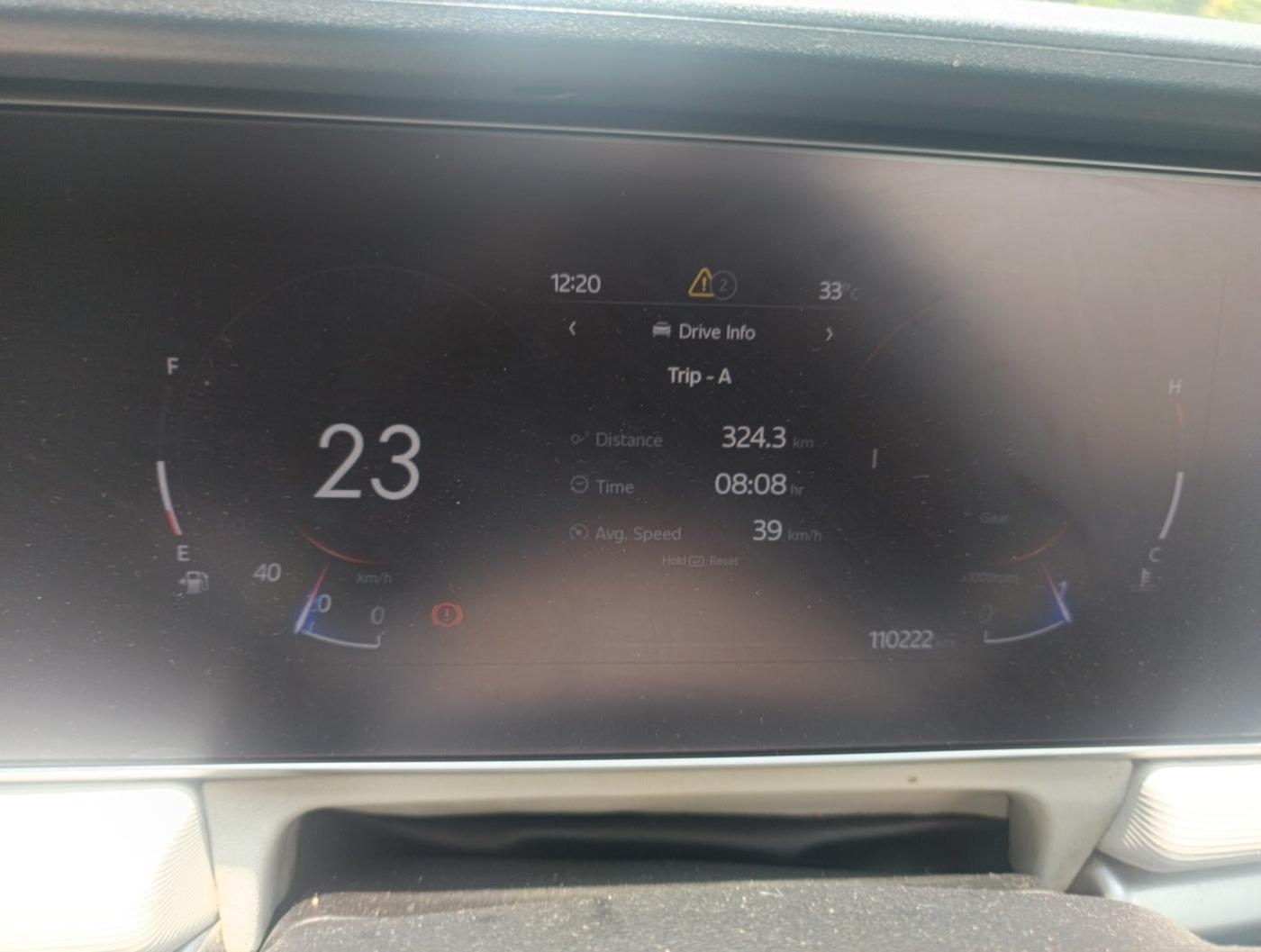 2022 Mahindra XUV700 AX 5 D MT 7 STR, Diesel, Manual, 11,60,000 km, interior