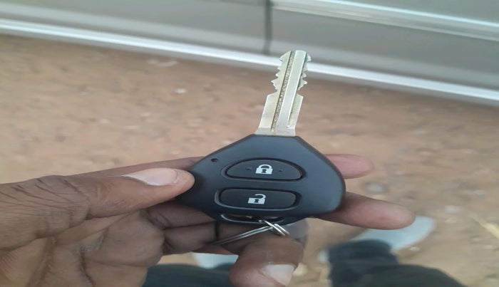 2013 Toyota Innova 2.5 GX 8 STR, Diesel, Manual, 61,388 km, interior