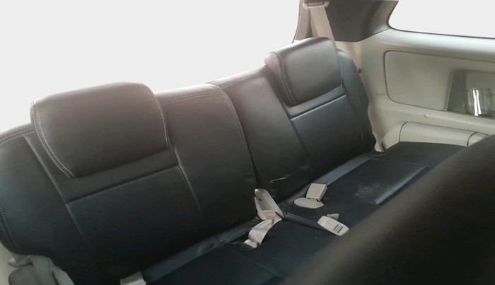 2013 Toyota Innova 2.5 GX 8 STR, Diesel, Manual, 61,388 km, interior