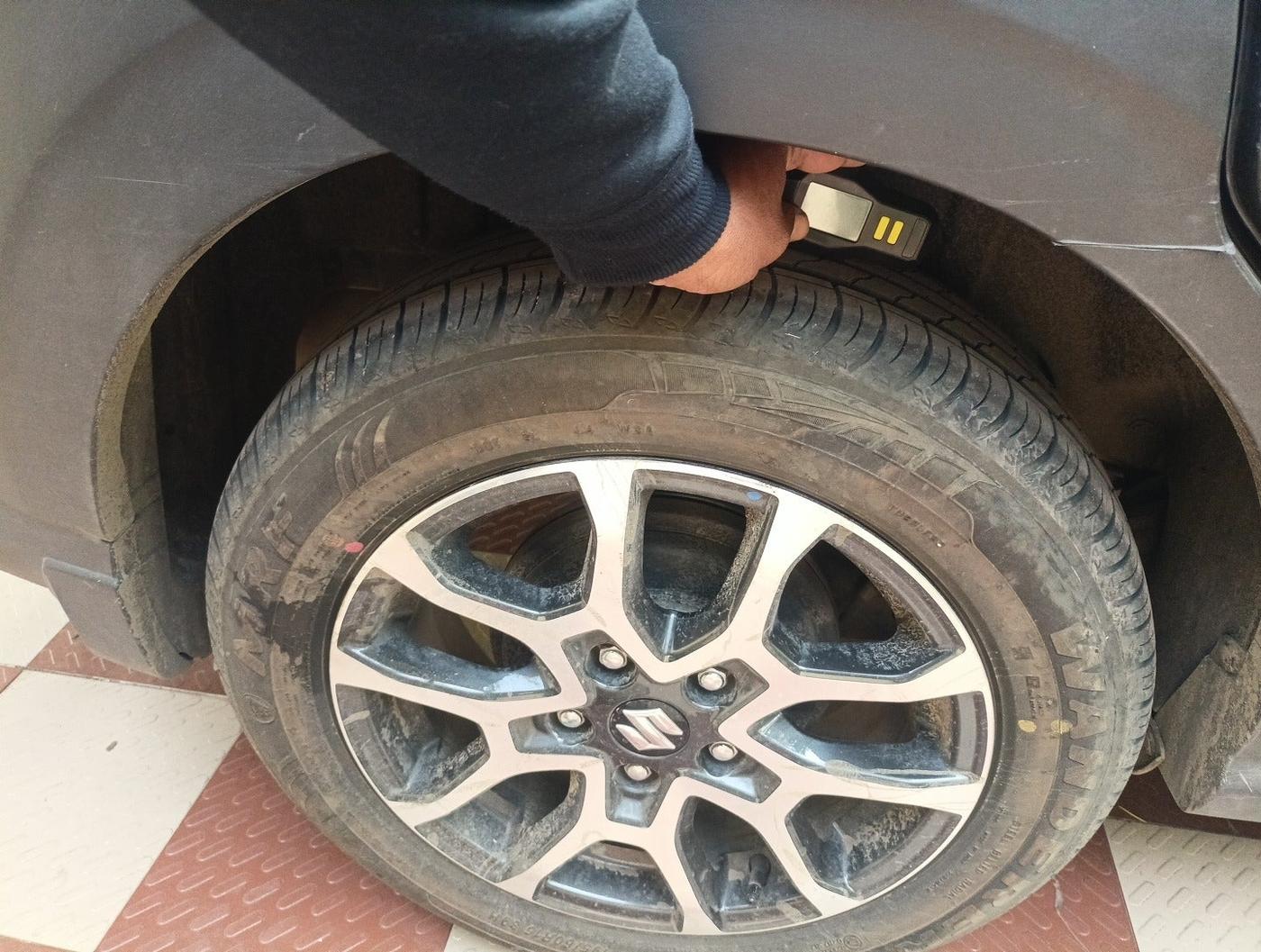 2023 Maruti XL6 ZETA CNG, Petrol, Manual, 6,387 km, tyre