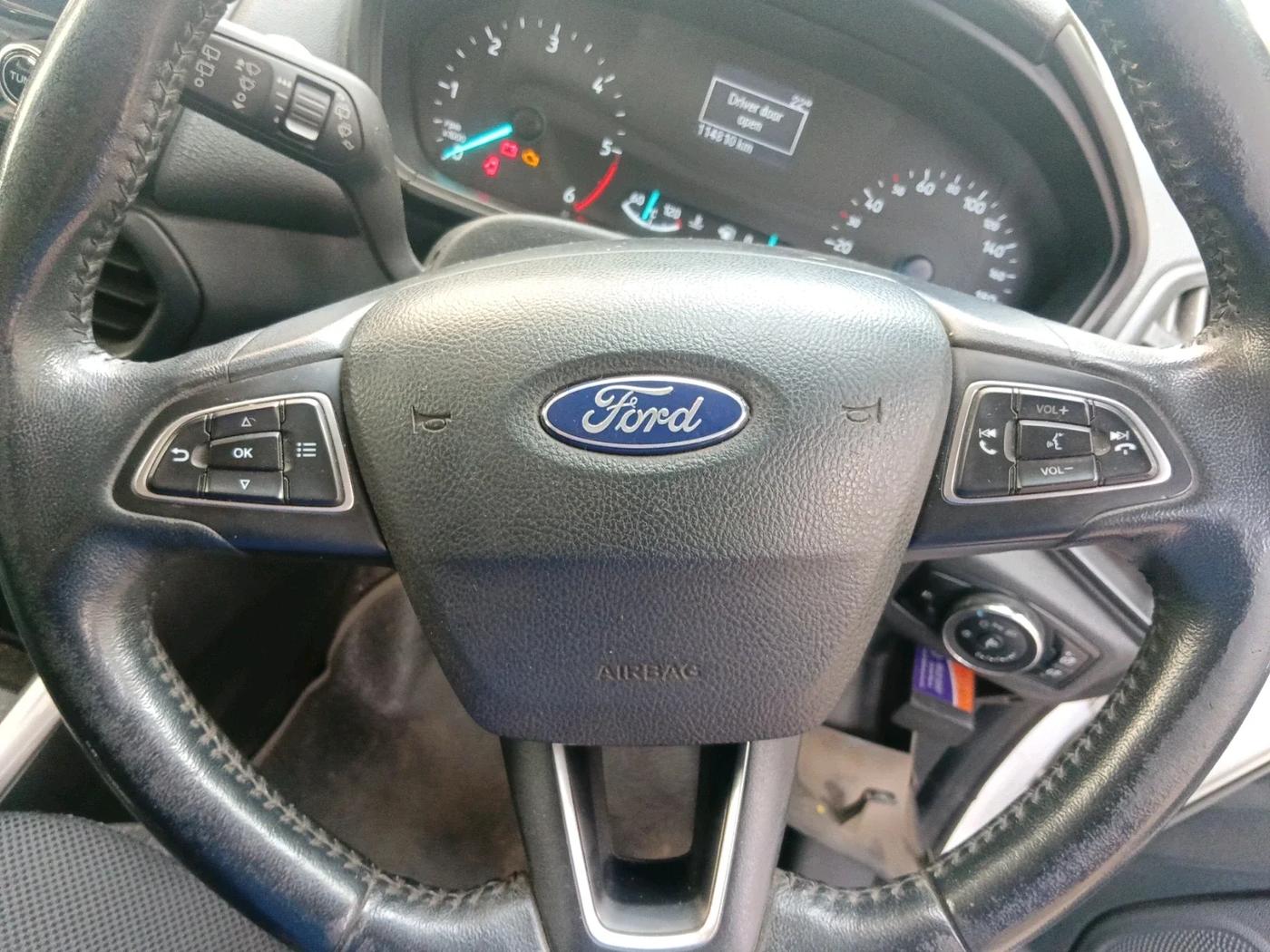 2018 Ford Ecosport TITANIUM 1.5L DIESEL, Diesel, Manual, 1,14,810 km, interior