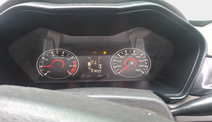 2018 Mahindra KUV 100 NXT K4+ P 6 STR, Petrol, Manual, 31,690 km, interior