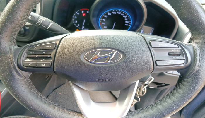 2021 Hyundai VENUE SX 1.5 CRDI, Diesel, Manual, 33,980 km, interior