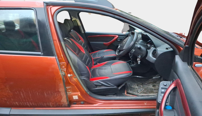 2017 Renault Duster 85 PS RXS MT DIESEL, Diesel, Manual, 63,000 km, interior