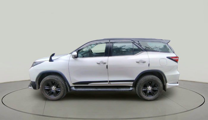 2024 Toyota Fortuner Leader Edition 4X2 AT 2.8, Diesel, Automatic, 35,540 km, exterior