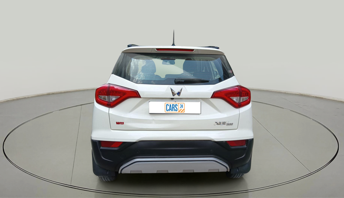 2022 Mahindra XUV300 W8 (O) 1.2 PETROL, Petrol, Manual, 26,759 km, exterior
