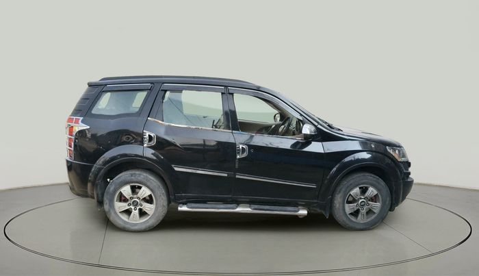 2012 Mahindra XUV500 W8, Diesel, Manual, 1,20,327 km, exterior