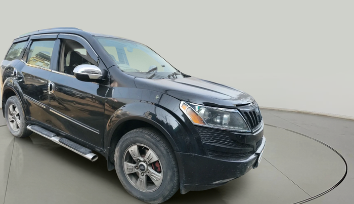 2012 Mahindra XUV500 W8, Diesel, Manual, 1,20,327 km, exterior