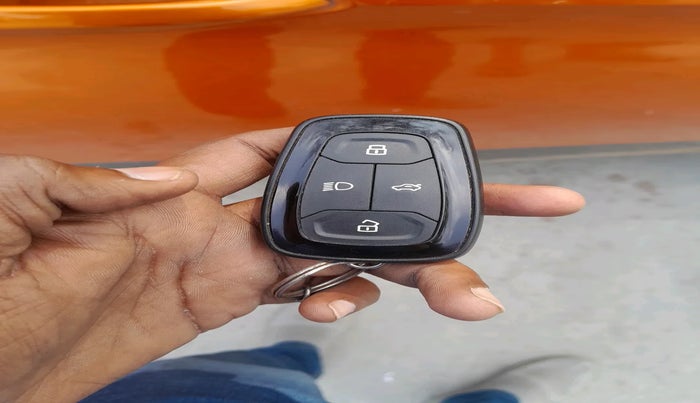 2019 Tata NEXON XZ PLUS PETROL DUAL TONE, Petrol, Manual, 34,001 km, interior