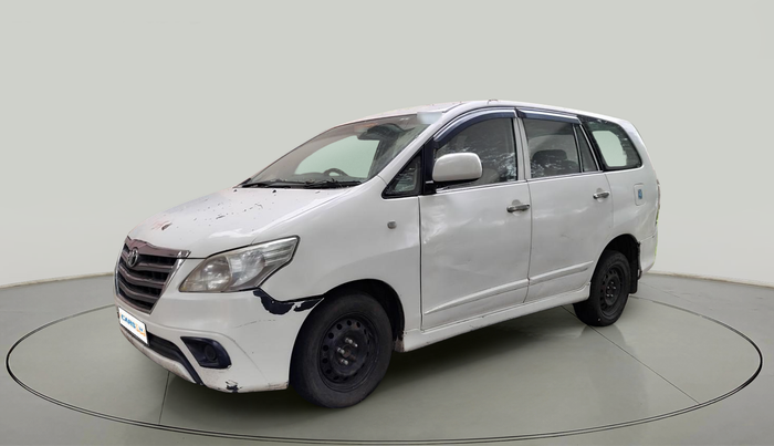 2015 Toyota Innova 2.5 GX 8 STR, Diesel, Manual, 1,47,008 km, exterior