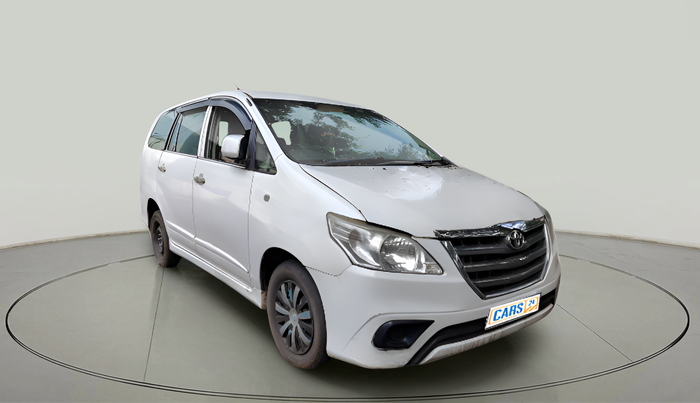 2015 Toyota Innova 2.5 GX 8 STR, Diesel, Manual, 1,47,008 km, exterior