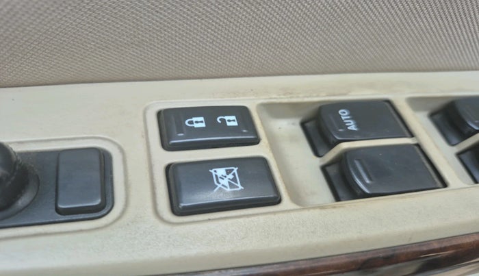 2018 Maruti Dzire ZXI, Petrol, Manual, 60,197 km, interior