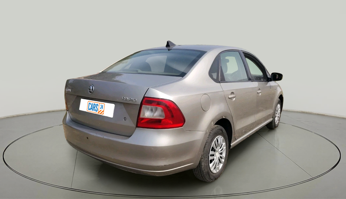 2013 Skoda Rapid AMBITION 1.6 TDI CR MT, Diesel, Manual, 73,399 km, exterior