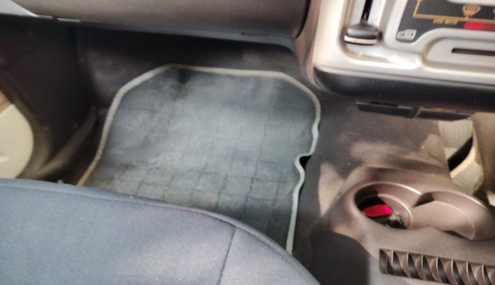 2014 Hyundai Santro Xing GL PLUS, Petrol, Manual, 1,15,810 km, interior