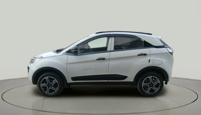 2018 Tata NEXON XM PETROL, Petrol, Manual, 2,22,073 km, exterior