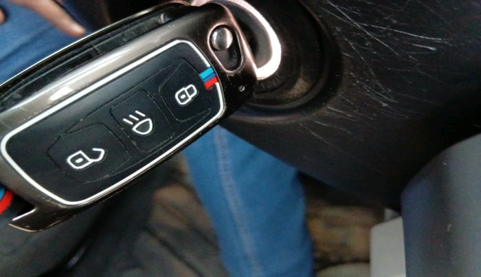 2018 Tata NEXON XM PETROL, Petrol, Manual, 2,22,073 km, interior