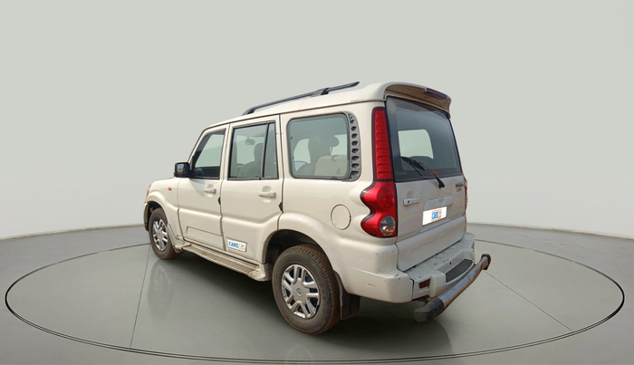 2011 Mahindra Scorpio SLE, Diesel, Manual, 3,24,203 km, exterior